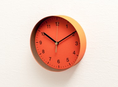 イナフ クロック-ナンバー M オレンジ